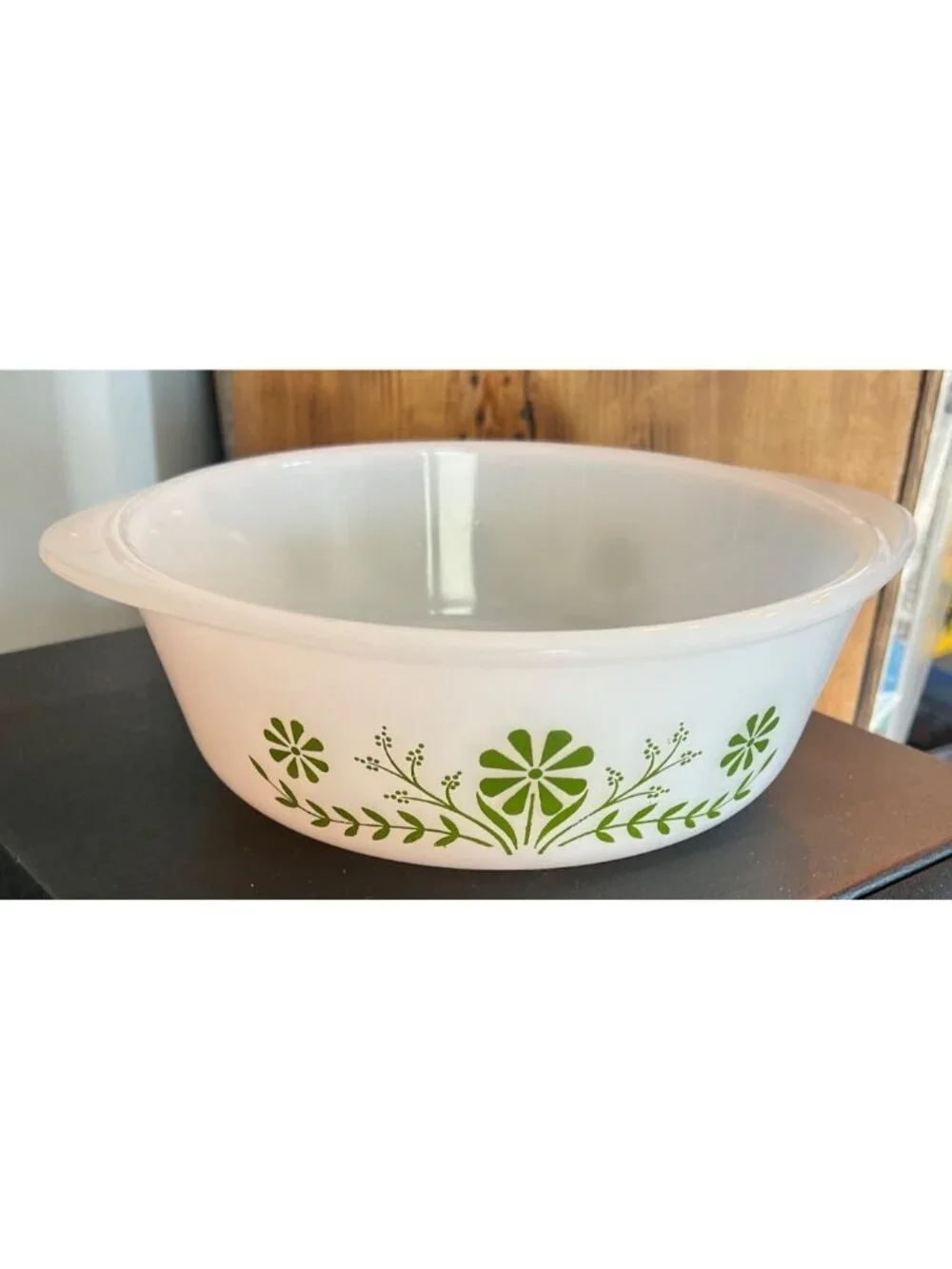Vintage Glass Bake Green Daisy USA MADE casserole dish, J2600